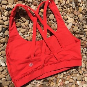 Lululemon sports bra red